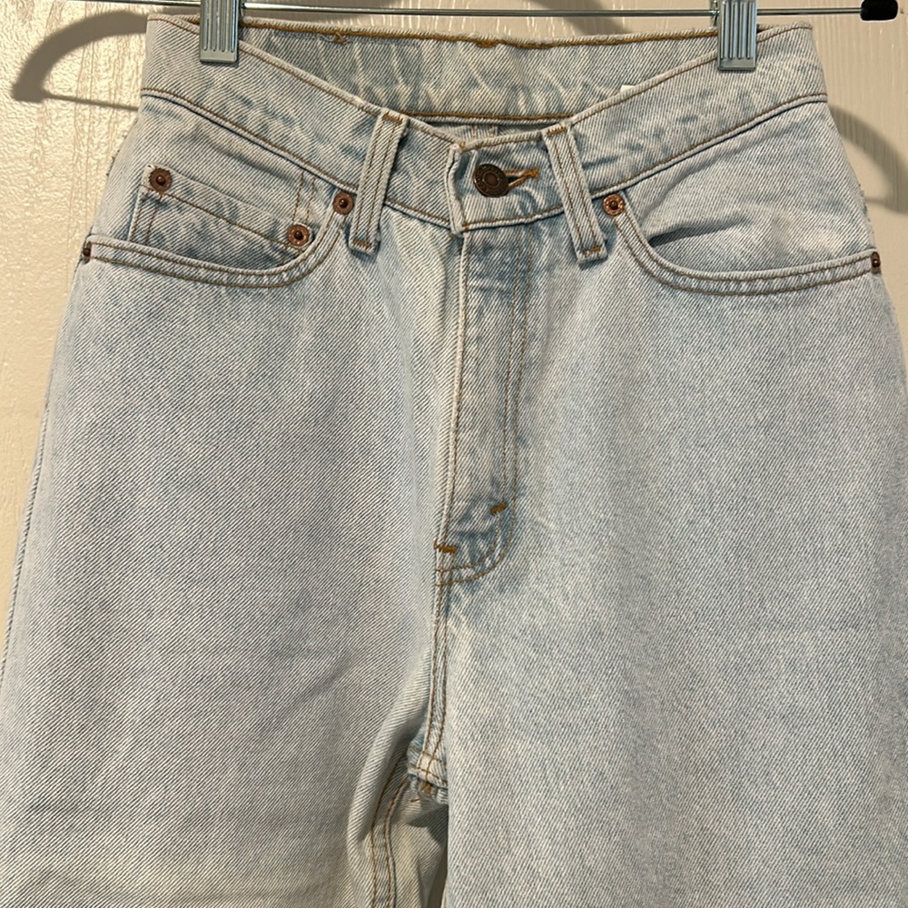 Ladies vintage Levi jeans slim fit high waisted - Picture 4 of 9
